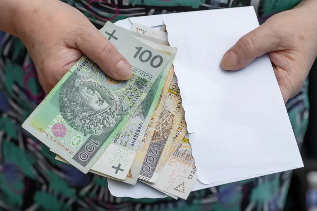 Czy o 14 emeryturę trzeba składać wniosek? Oto wszystko, co musisz wiedzieć