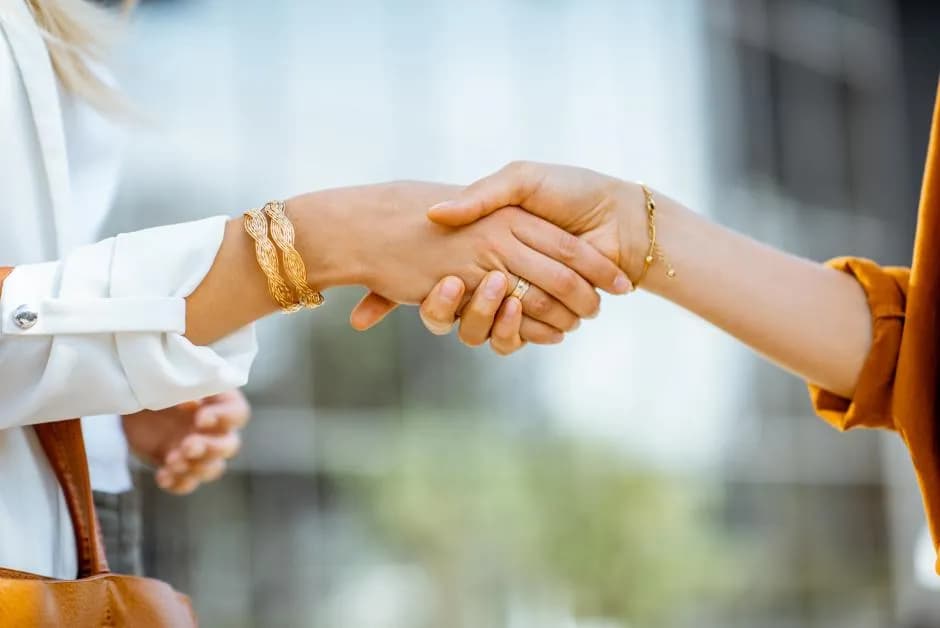 Jaka umowa po okresie próbnym 3 miesiące? Sprawdź swoje opcje zatrudnienia