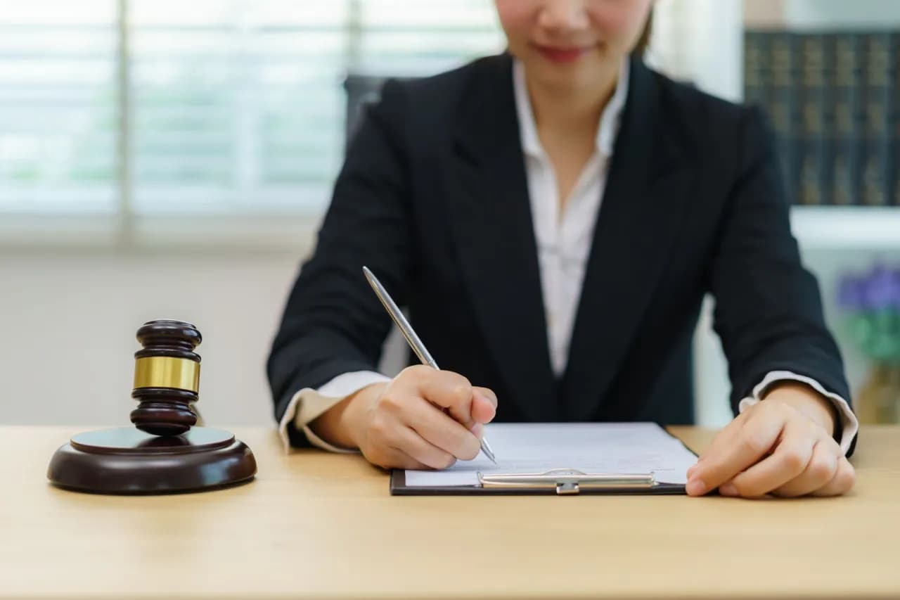 Co to jest notariusz i jakie ma znaczenie w prawie?